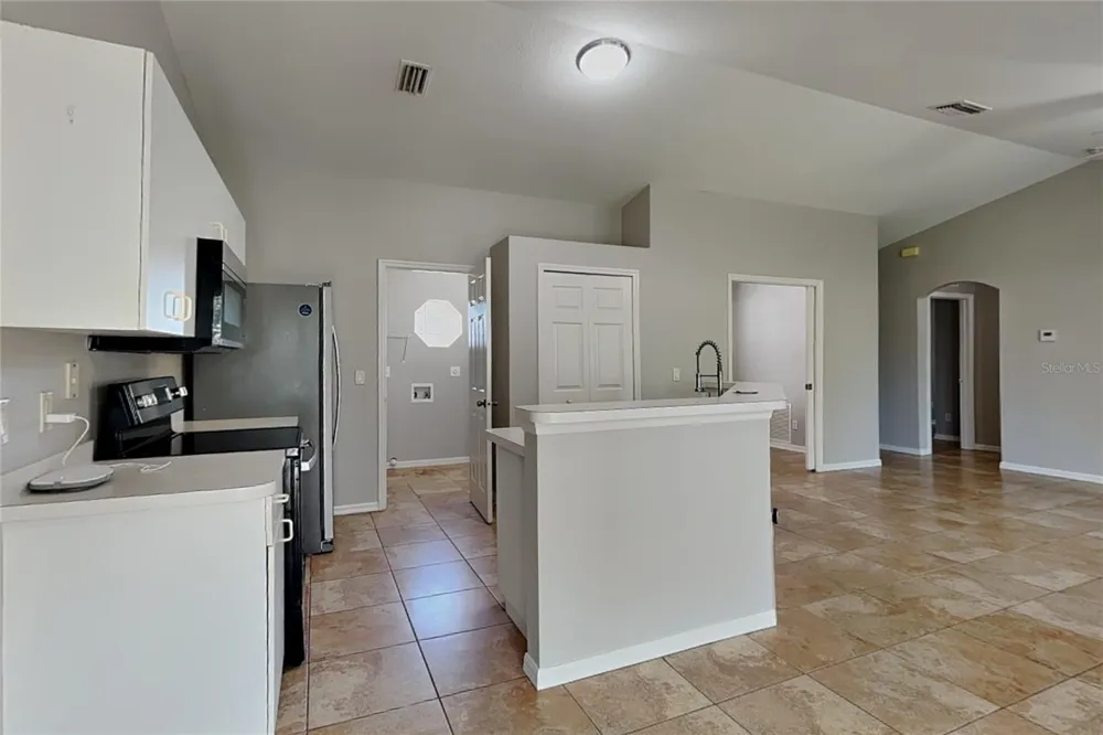Address Not Shown Port Charlotte, FL 33948