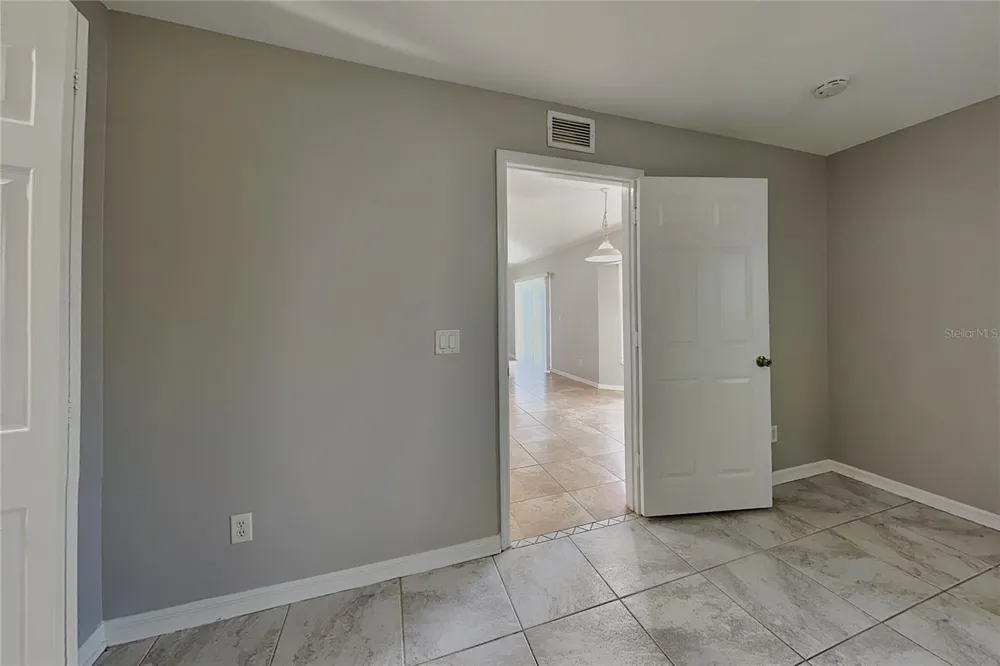 Address Not Shown Port Charlotte, FL 33948