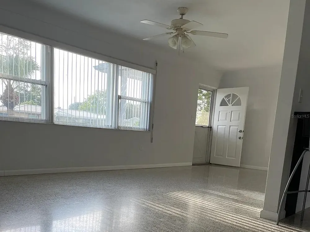 5003 58TH WAY Kenneth City, FL 33709