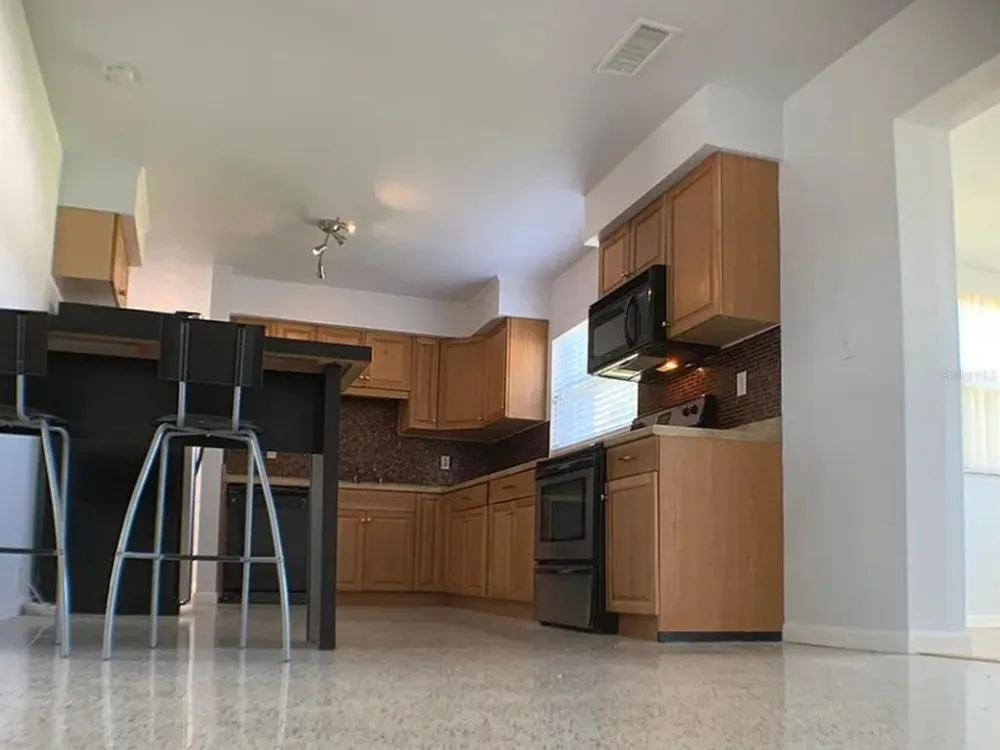 5003 58TH WAY Kenneth City, FL 33709