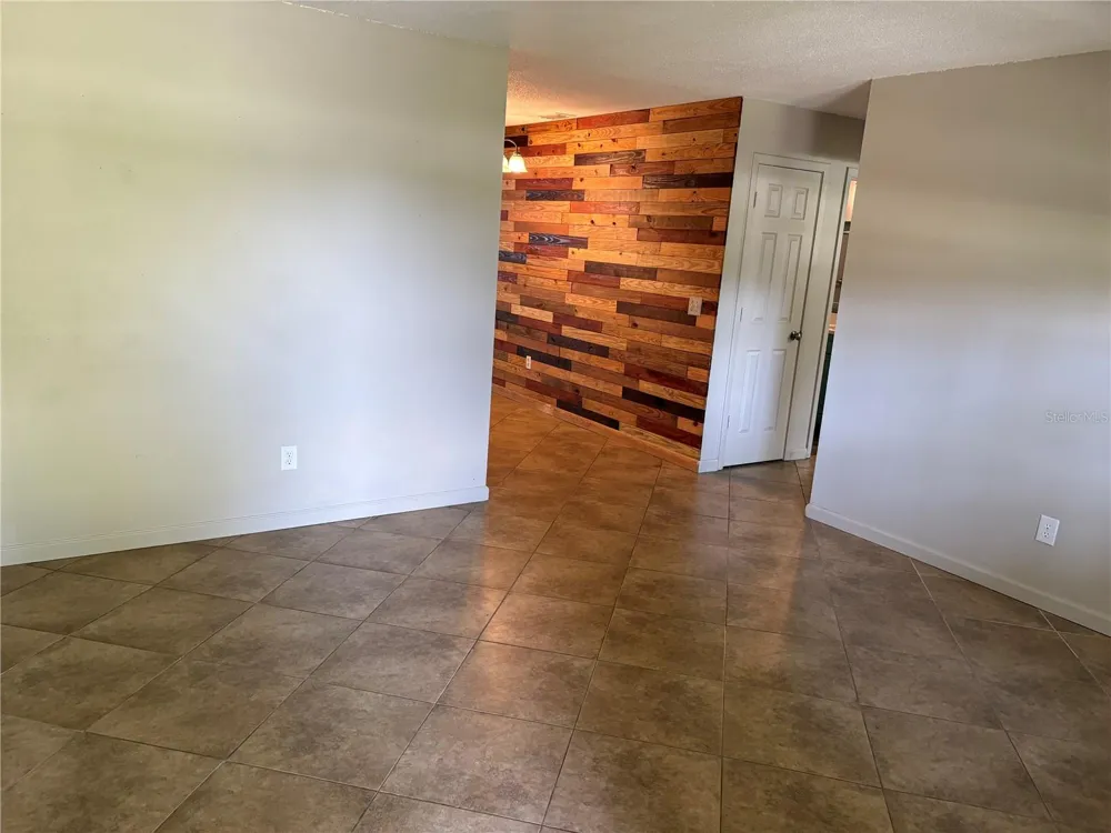 6024 48TH AVENUE DRIVE E Bradenton, FL 34203