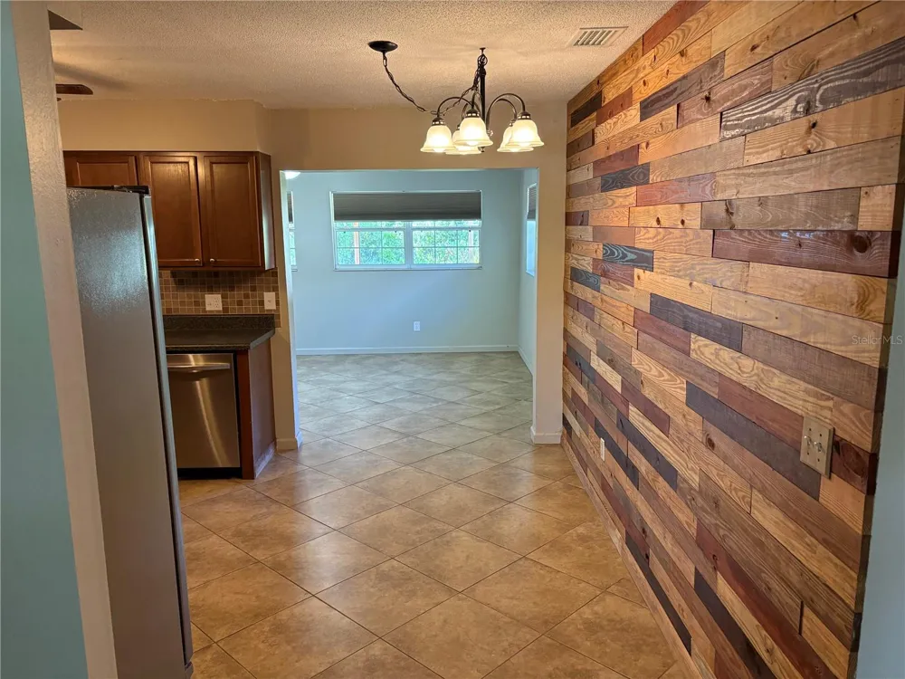6024 48TH AVENUE DRIVE E Bradenton, FL 34203