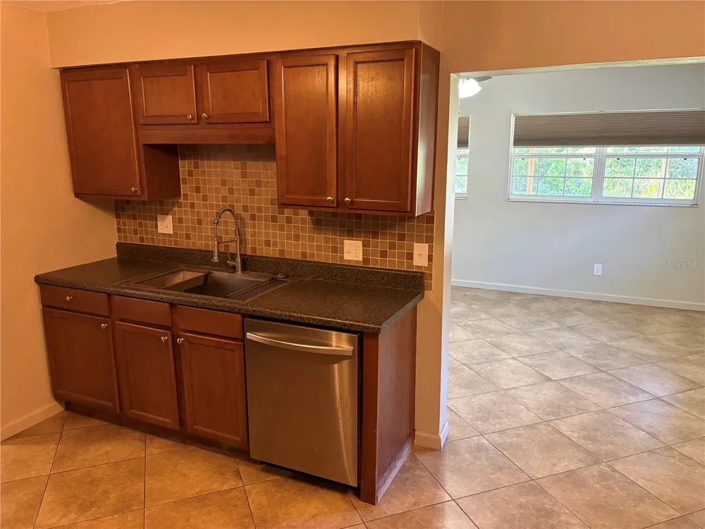 6024 48TH AVENUE DRIVE E Bradenton, FL 34203
