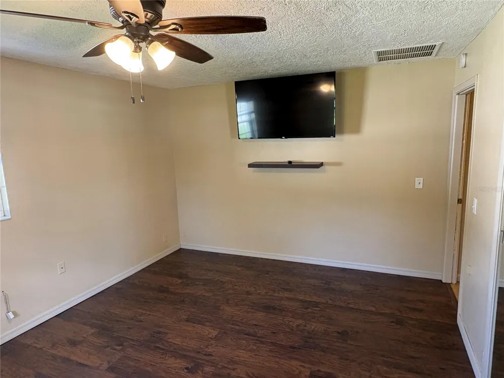 6024 48TH AVENUE DRIVE E Bradenton, FL 34203