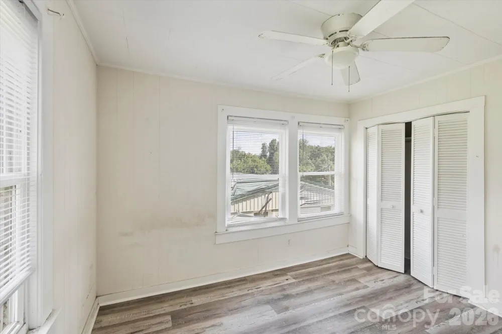 138 West Lane Brevard, NC 28712