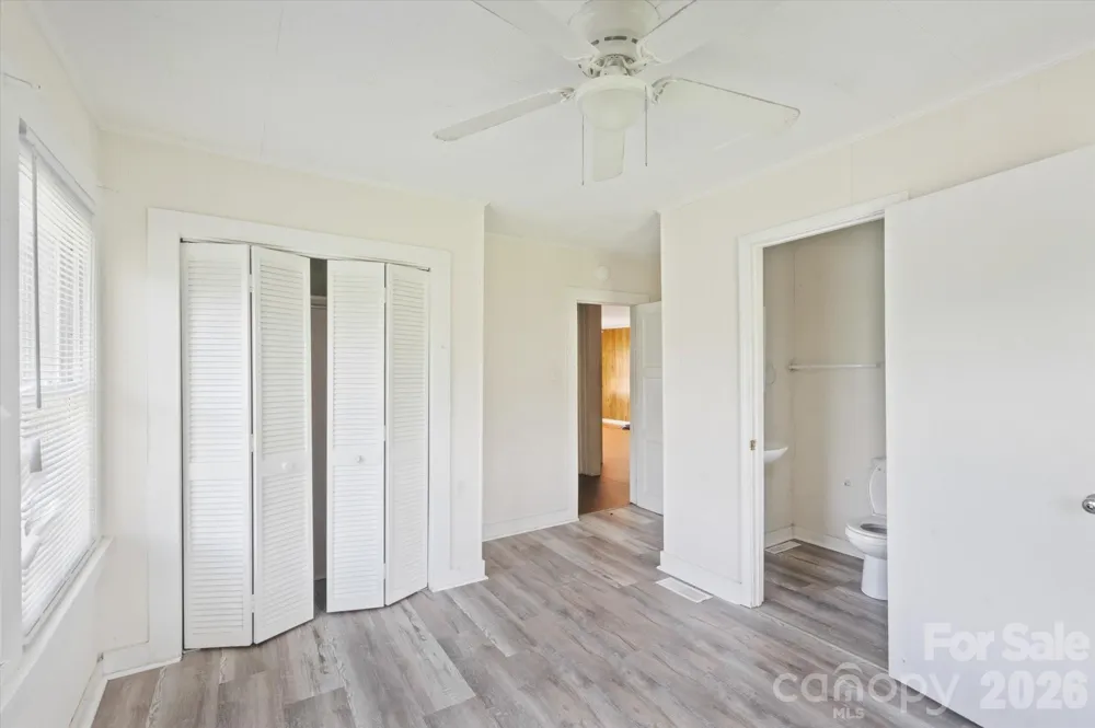 138 West Lane Brevard, NC 28712