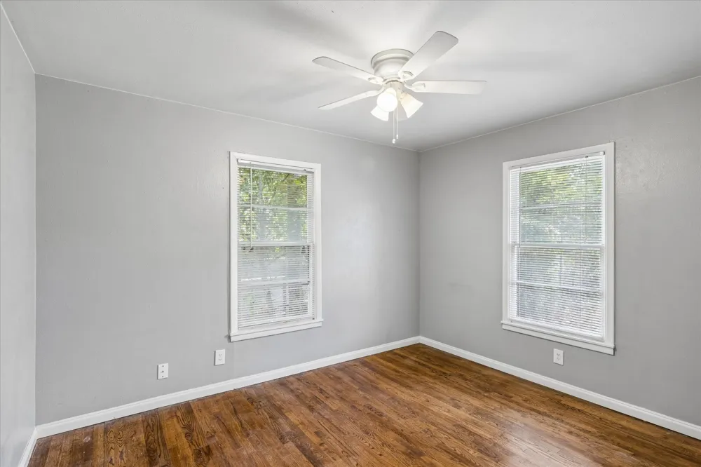 2005 Haltom Road Haltom City, TX 76117
