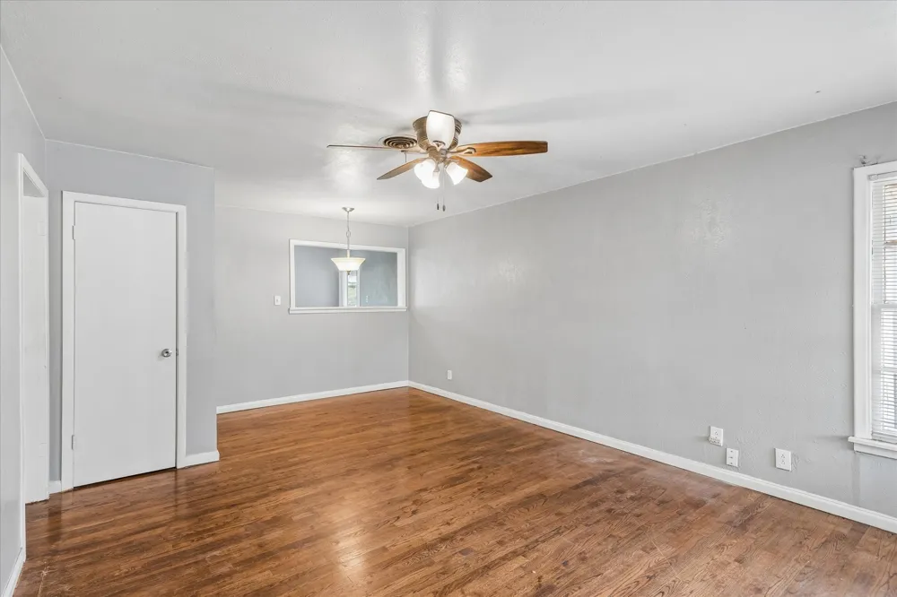 2005 Haltom Road Haltom City, TX 76117