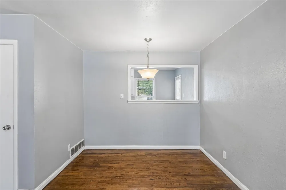 2005 Haltom Road Haltom City, TX 76117