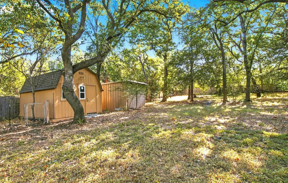 244 Moore Road Burleson, TX 76028