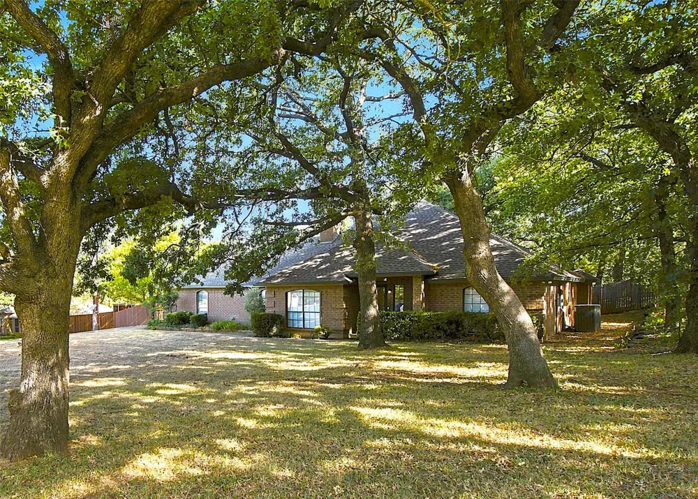 244 Moore Road Burleson, TX 76028