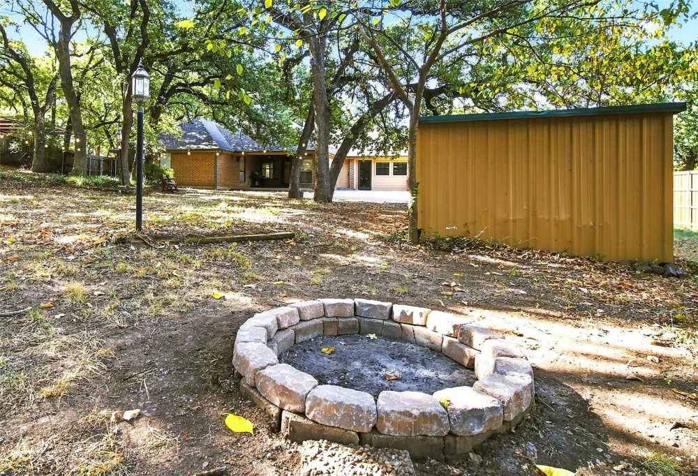 244 Moore Road Burleson, TX 76028