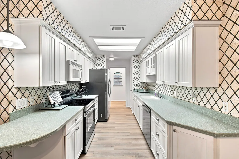 244 Moore Road Burleson, TX 76028