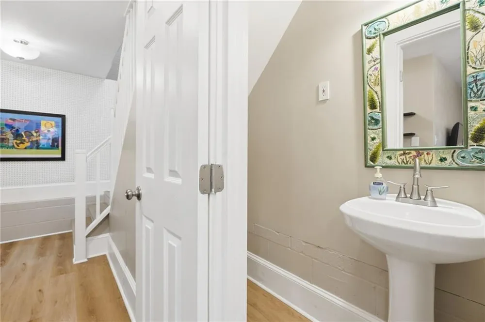 826 Mentelle Drive NE Atlanta, GA 30308