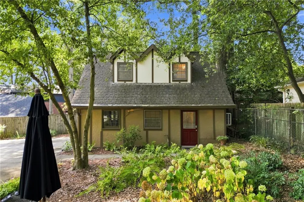 826 Mentelle Drive NE Atlanta, GA 30308