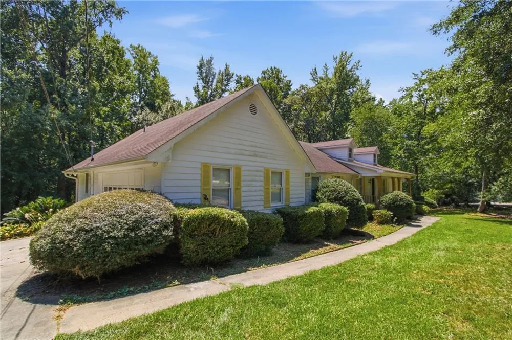 226 David Larsen Drive Stockbridge, GA 30281