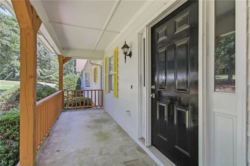 226 David Larsen Drive Stockbridge, GA 30281