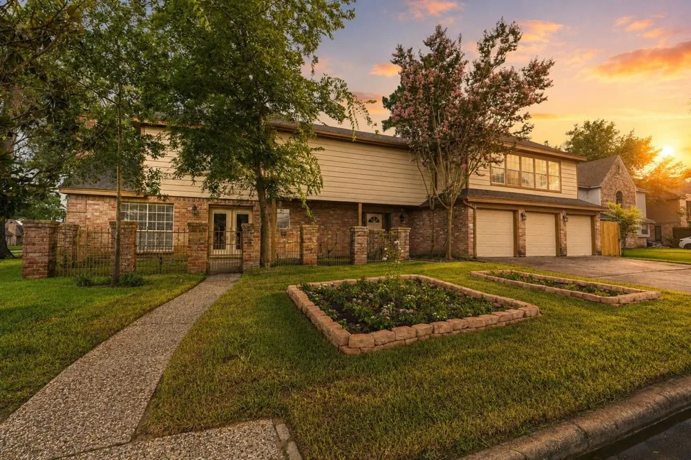 15027 Walters Road Houston, TX 77068
