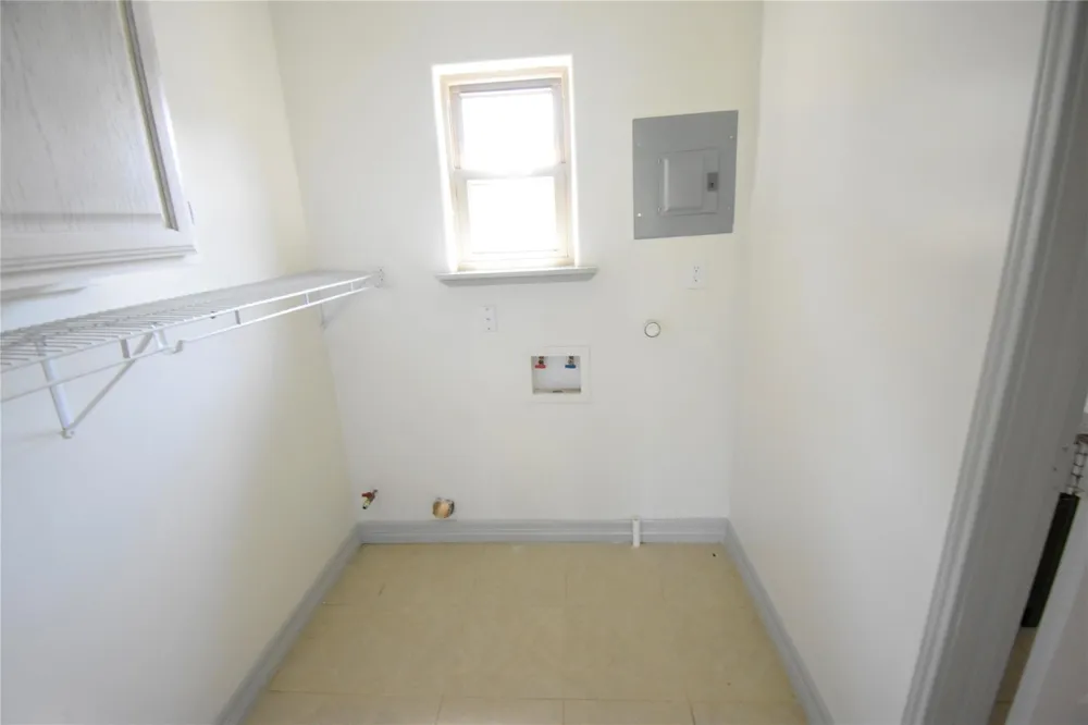 104 Virginia South Houston, TX 77587