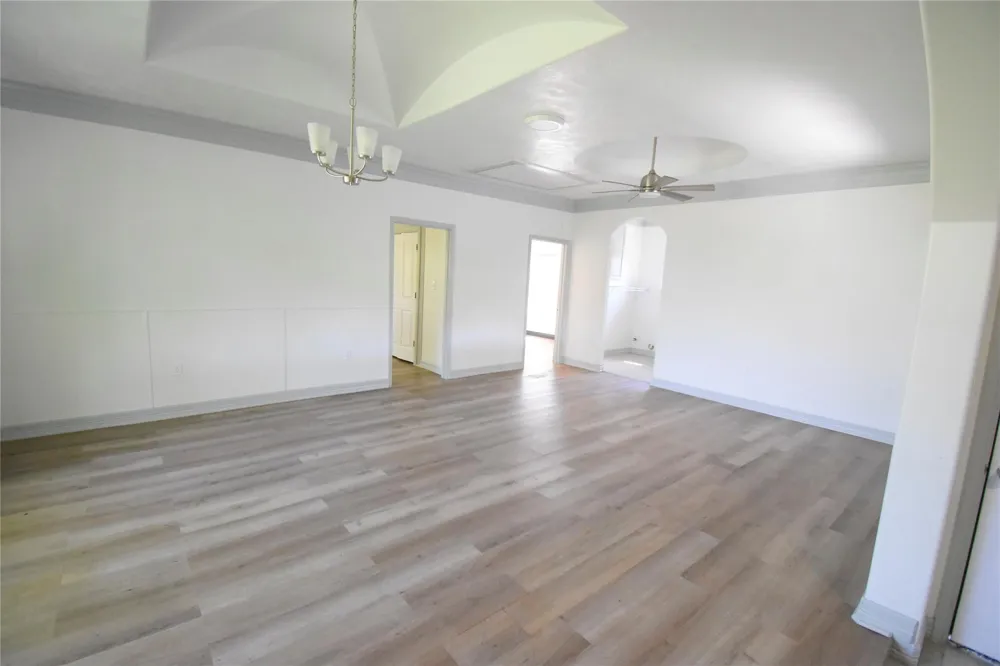 104 Virginia South Houston, TX 77587