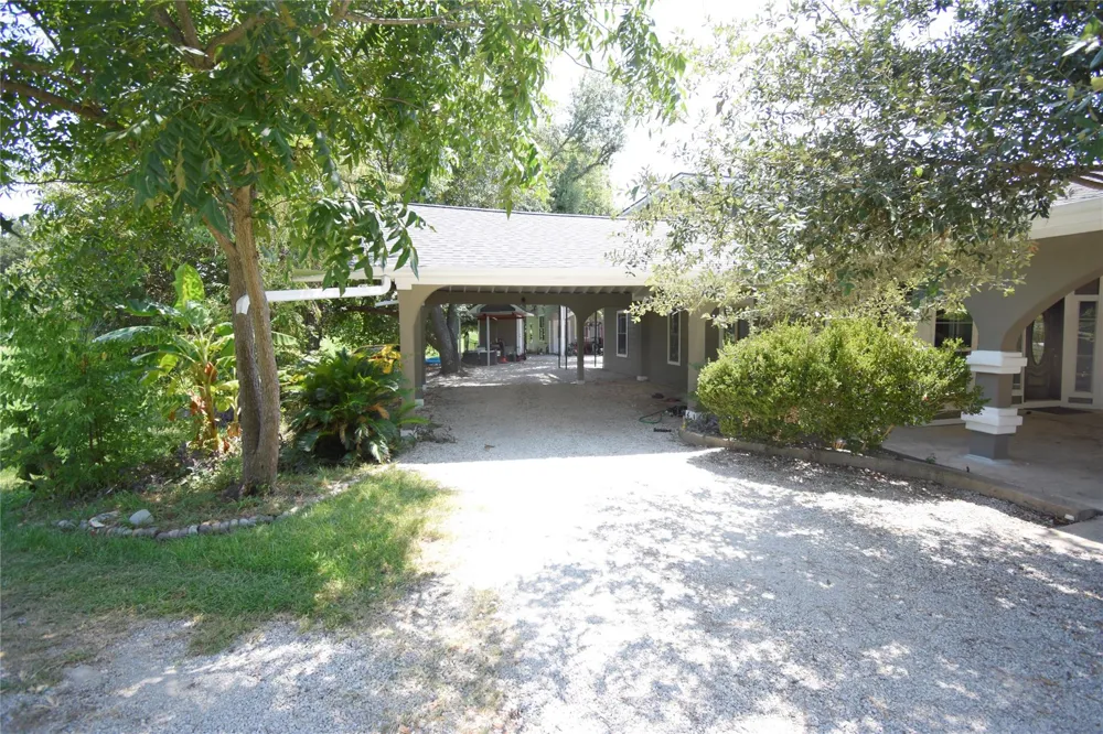 104 Virginia South Houston, TX 77587