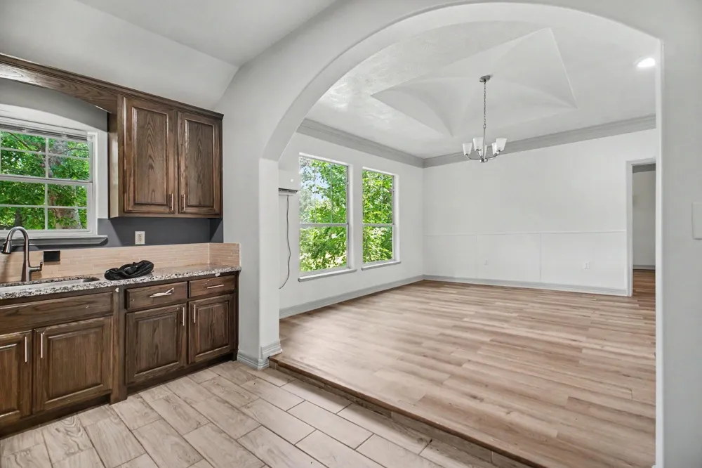104 Virginia South Houston, TX 77587