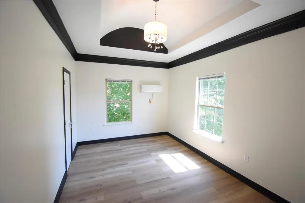 104 Virginia South Houston, TX 77587