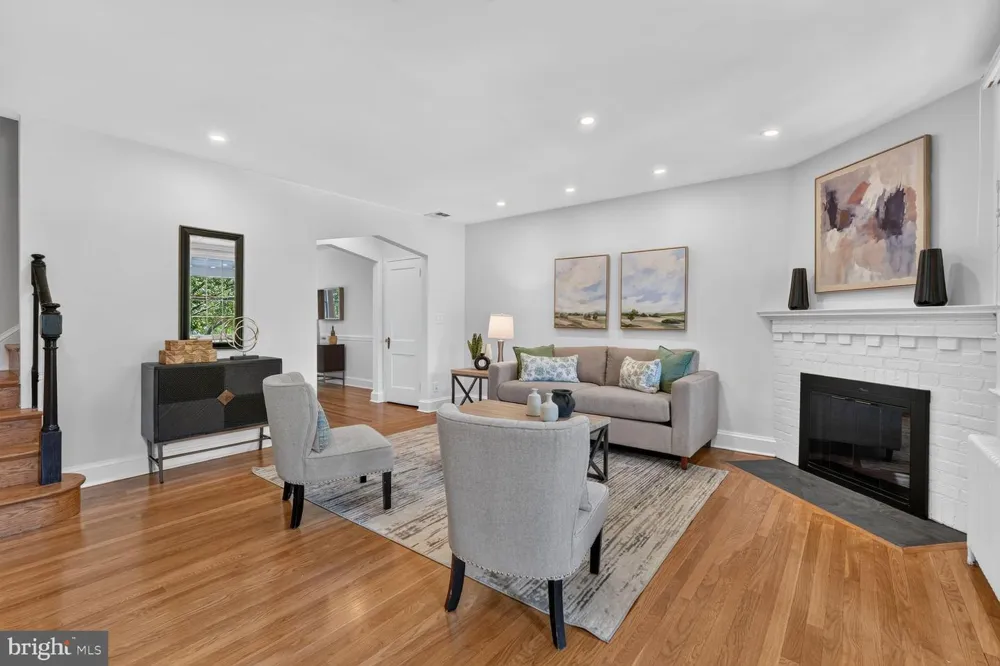 2505 39TH STREET NW Washington, DC 20007