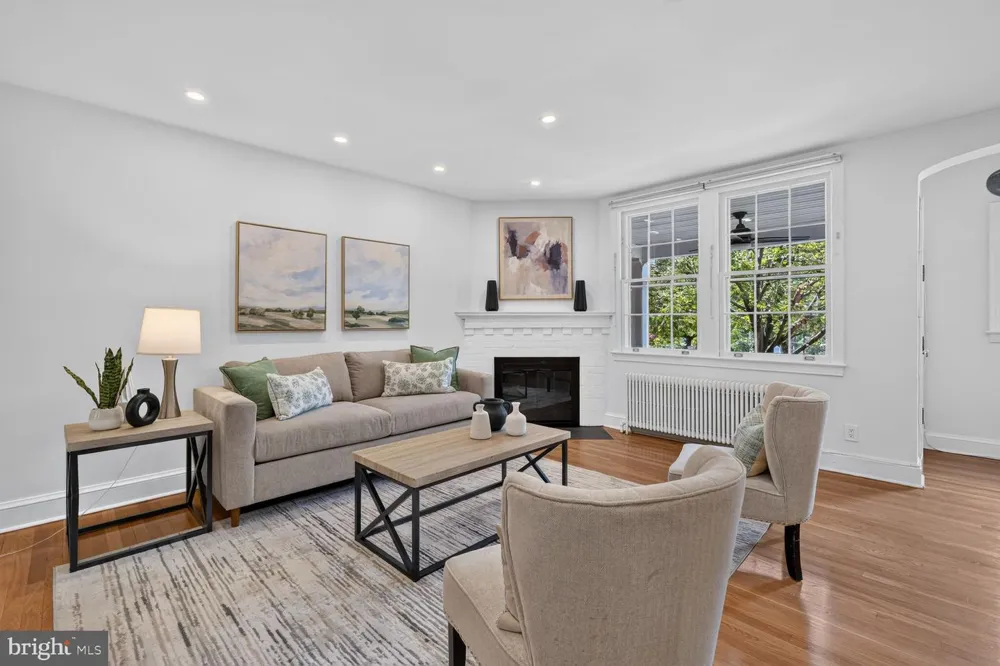 2505 39TH STREET NW Washington, DC 20007