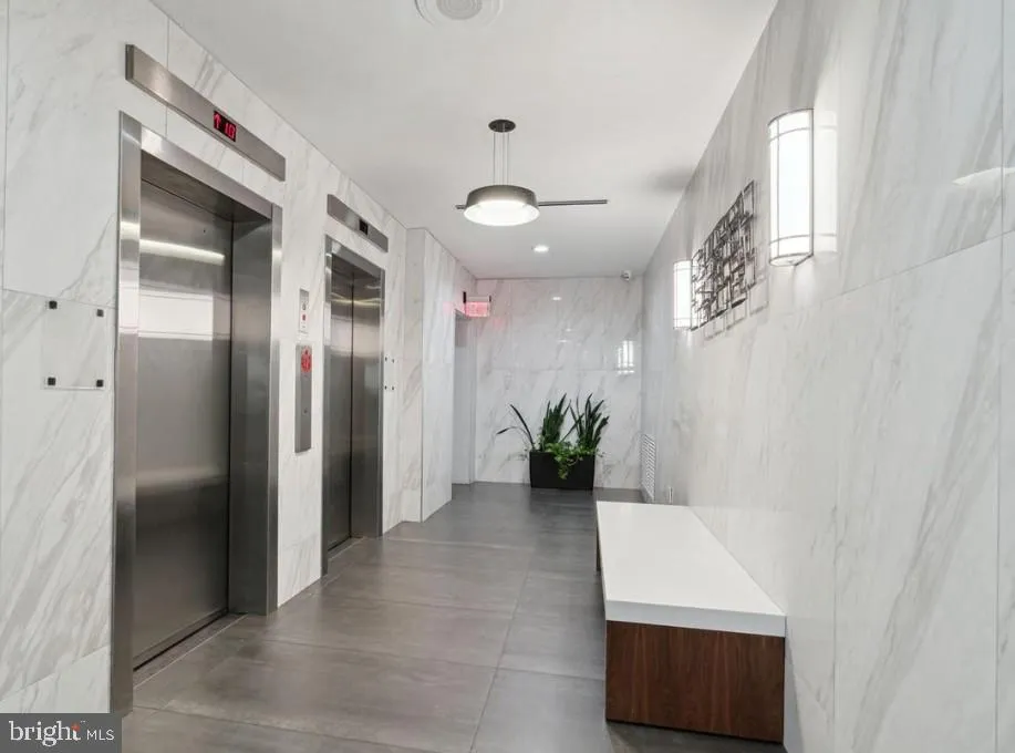 2101 CHESTNUT STREET #901 Philadelphia, PA 19103