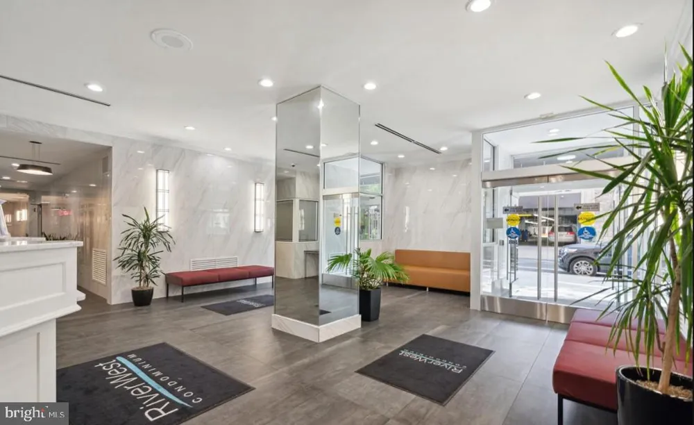 2101 CHESTNUT STREET #901 Philadelphia, PA 19103