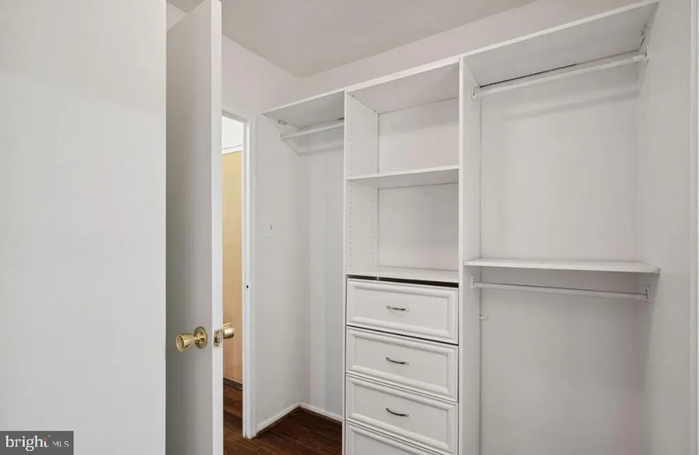 2101 CHESTNUT STREET #901 Philadelphia, PA 19103