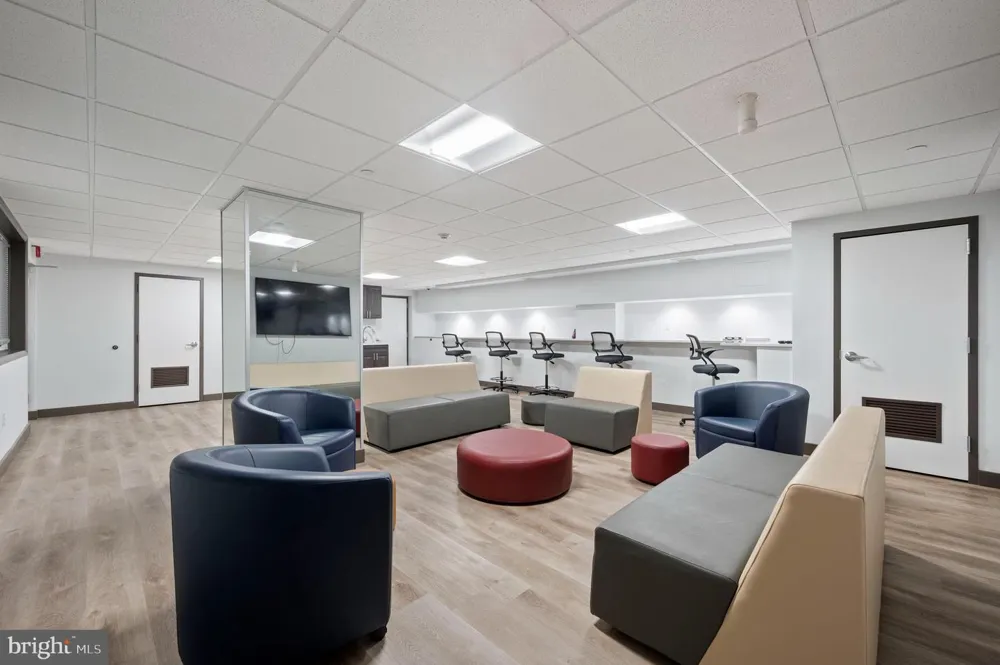2101 CHESTNUT STREET #901 Philadelphia, PA 19103