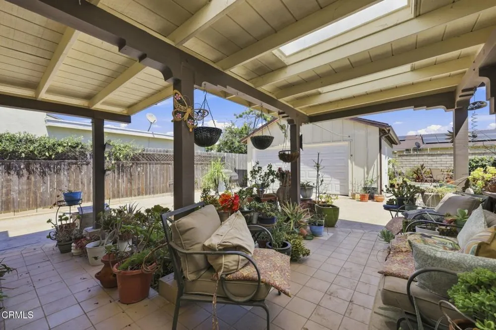2044 Patricia Street Oxnard, CA 93036