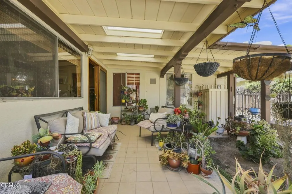 2044 Patricia Street Oxnard, CA 93036