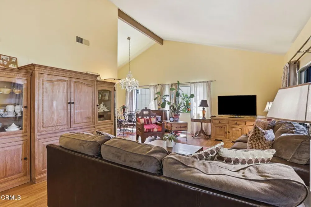 2044 Patricia Street Oxnard, CA 93036