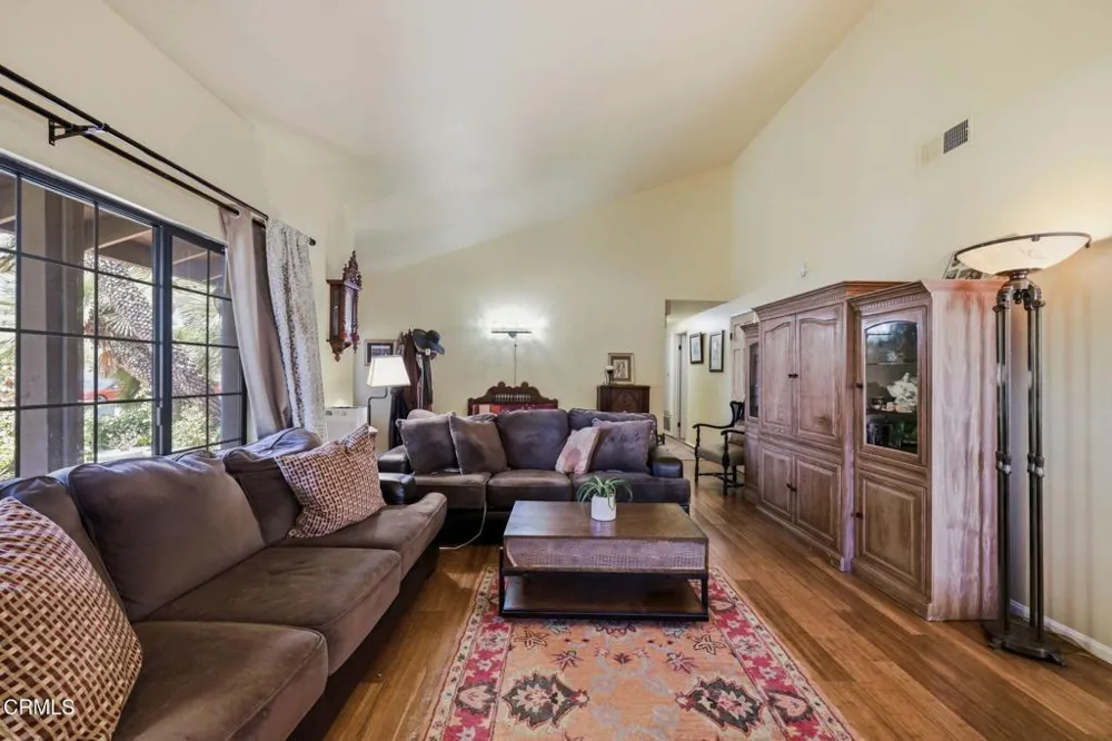 2044 Patricia Street Oxnard, CA 93036