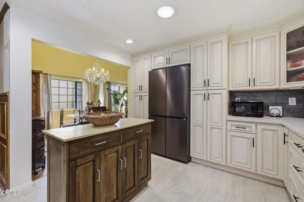 2044 Patricia Street Oxnard, CA 93036