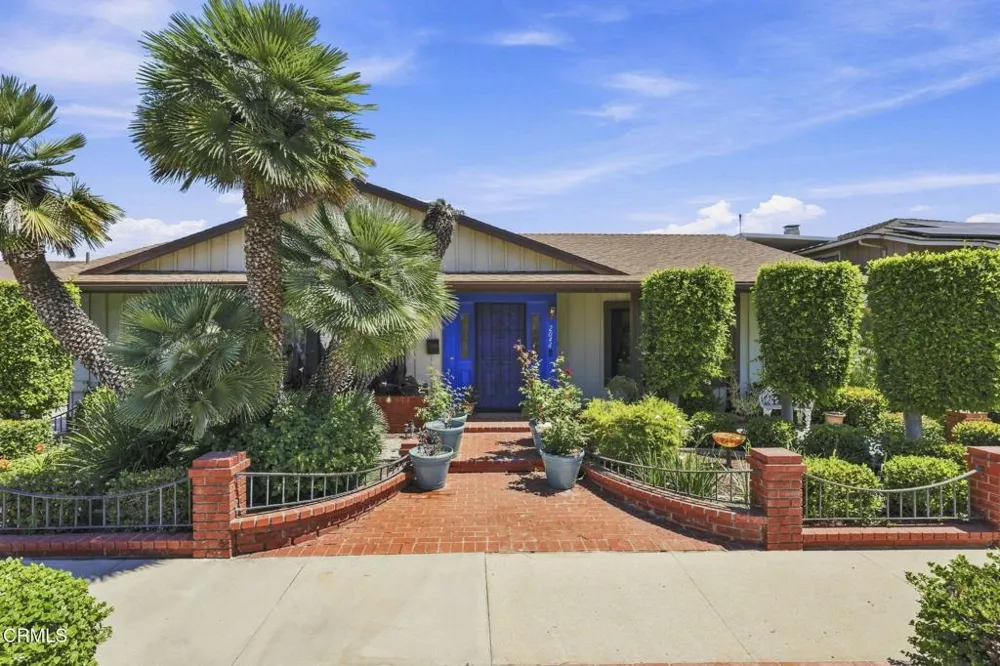 2044 Patricia Street Oxnard, CA 93036