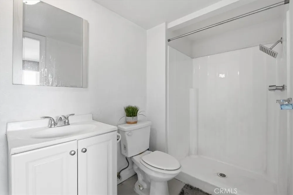 8936 Willis Ave #11 Panorama City, CA 91402