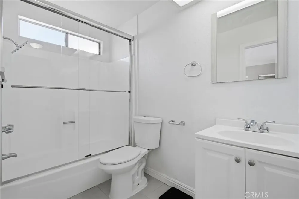8936 Willis Ave #11 Panorama City, CA 91402