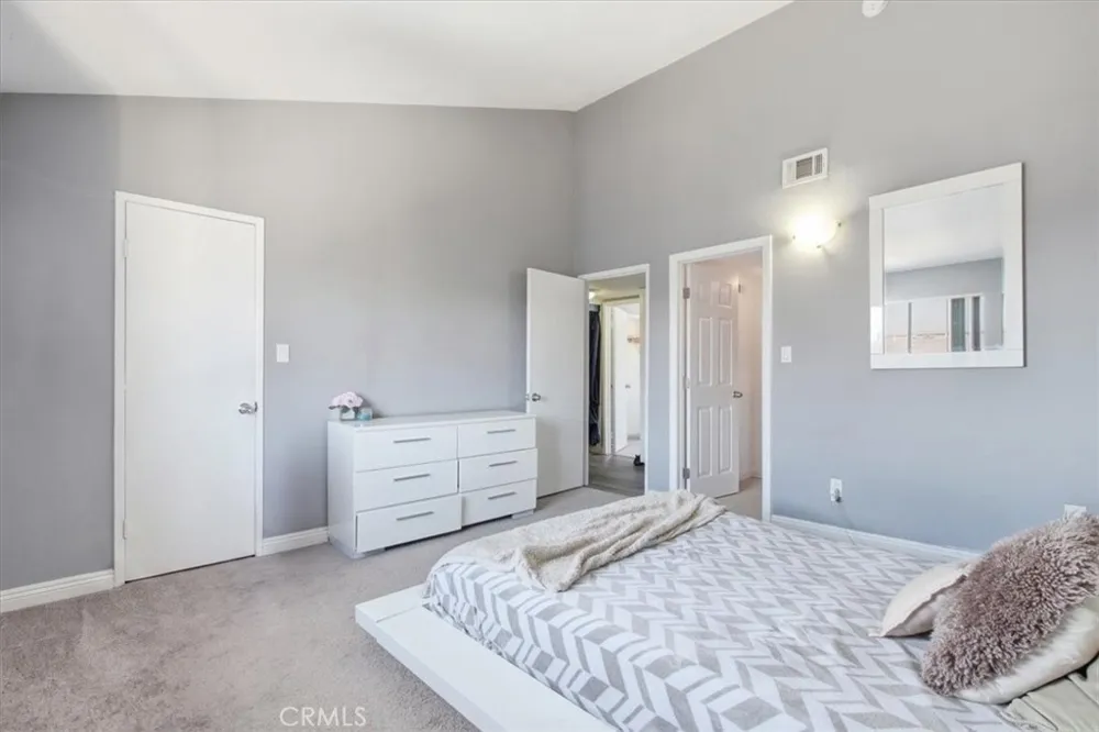 8936 Willis Ave #11 Panorama City, CA 91402
