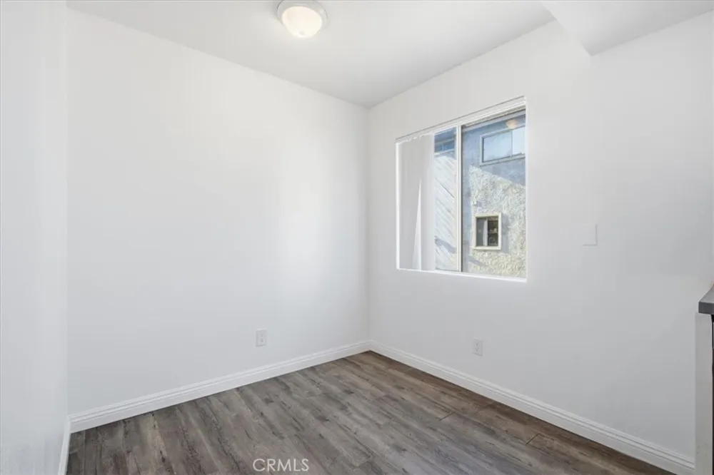8936 Willis Ave #11 Panorama City, CA 91402