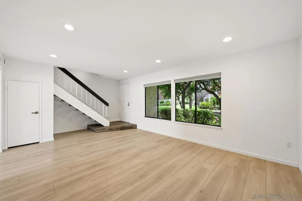 3107 Via Sombra Carlsbad, CA 92010