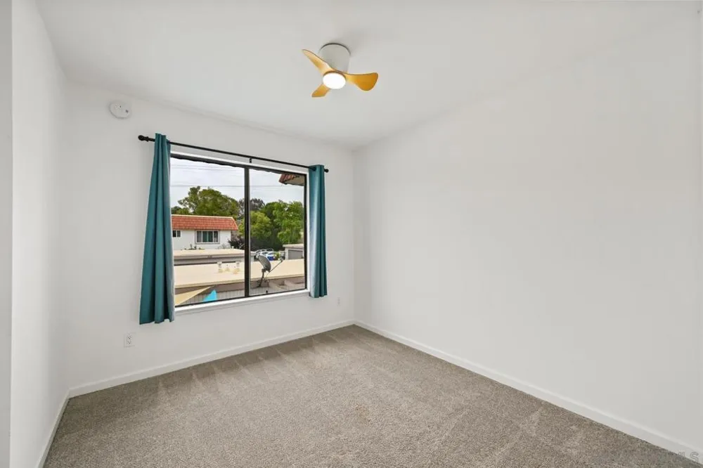 3107 Via Sombra Carlsbad, CA 92010