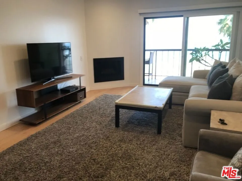 26666 SEAGULL WAY #C202 Malibu, CA 90265