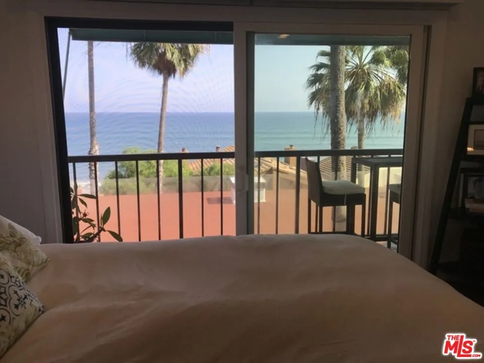 26666 SEAGULL WAY #C202 Malibu, CA 90265