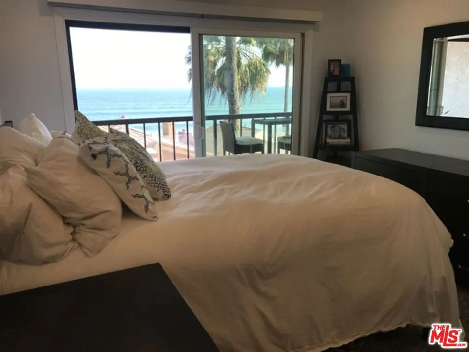 26666 SEAGULL WAY #C202 Malibu, CA 90265