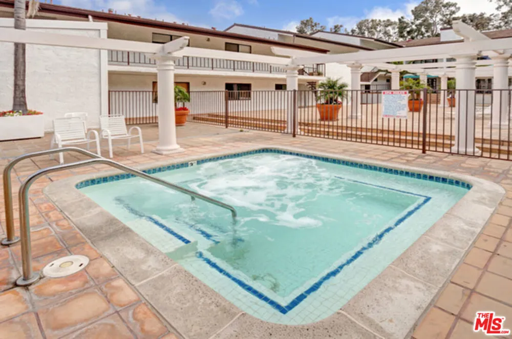 26666 SEAGULL WAY #C202 Malibu, CA 90265