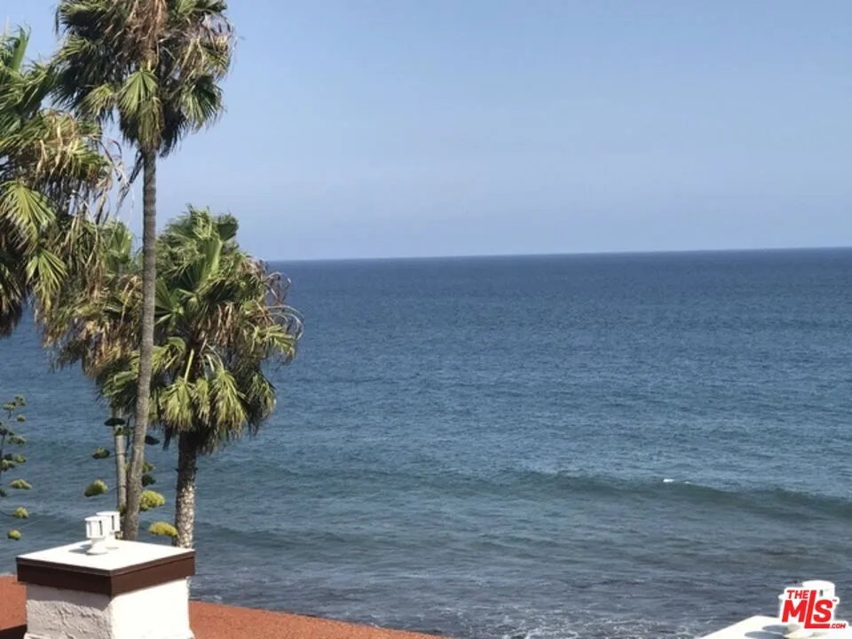 26666 SEAGULL WAY #C202 Malibu, CA 90265